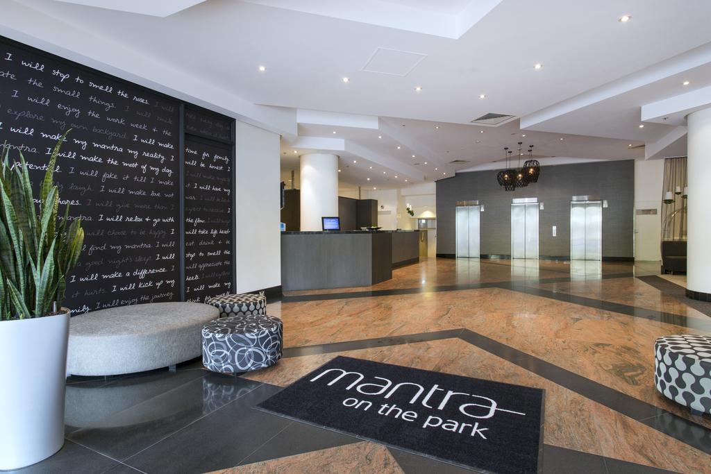 Mantra On The Park Melbourne Exterior foto